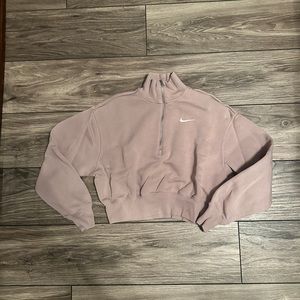 Nike mauve crew neck. Like new. x small
